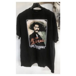 Cafe Y Panaderia • Tee